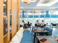 Grand Vista Hotel Chiangrai Hotels near Roy Hun Noodle