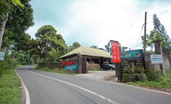 Ijen Resto Banyuwangi Guest House