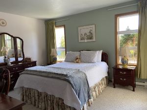 Crown House B&B