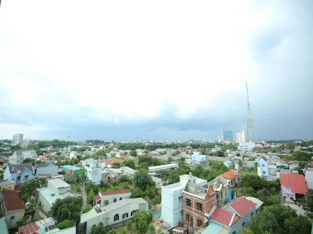 New Hotel & Apartment Отели рядом с достопримечательностью «Hoi Khanh Pagoda»