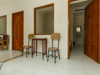 RedDoorz Plus @ Slamet Riyadi