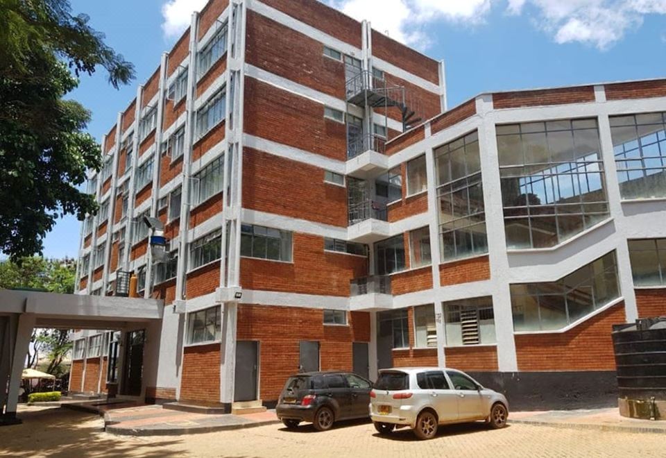 The Candela Hotel - Housity