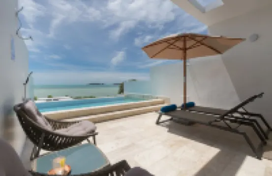 โรงแรมสกาย บีช