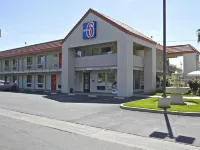 Motel 6 Fresno, CA Hotels in Fresno County
