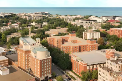 힐튼 오링턴에반스턴 Northwestern University School of Communication 주변 호텔