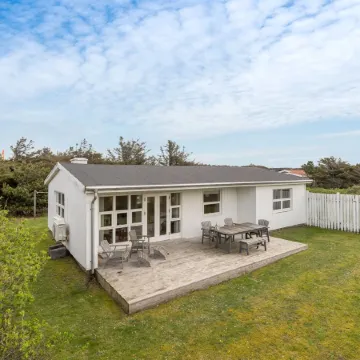 "Vilja" - 150m from the Sea