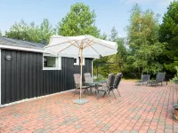 "Poul" - 100m from the Sea