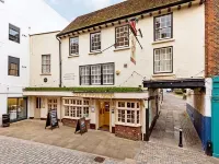 The Olde Kings Arms Hotels in Bourne End