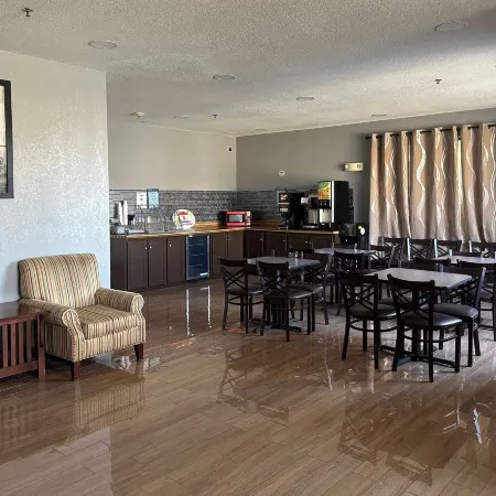 Super 8 by Wyndham Columbia East
