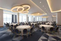 Makedonia Palace