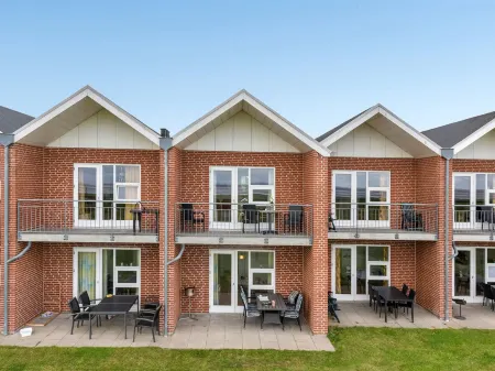 "Sofija" Отели в г. Hojer