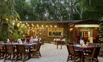 Mariposa Jungle Lodge