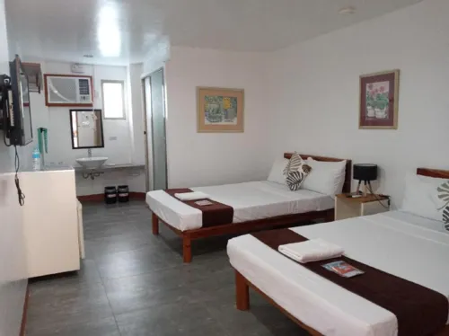 MR Holidays Hotel