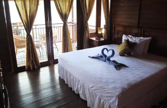 巴斯蒂亞諾斯藍碧潛水度假村