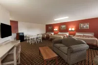 Super 8 by Wyndham Athens TX Hotels in Henderson County