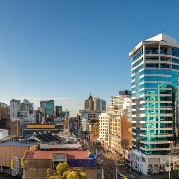 Four Points by Sheraton Auckland Hotels near Queen Street