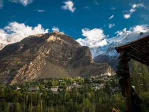 Mountain Inn Hunza