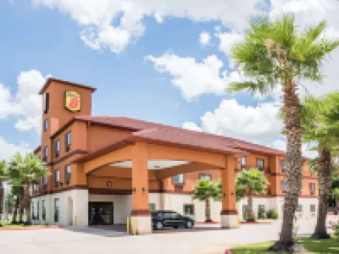 Super 8 by Wyndham Brookshire TX Hotels in Waller County