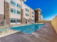La Quinta Inn & Suites by Wyndham Monahans Hotels in Ward County