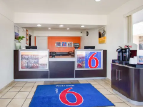 Motel 6 Tempe, AZ - Scottsdale South Hotels in Tempe