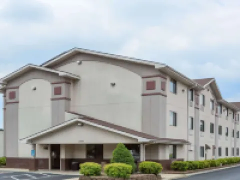 Super 8 by Wyndham Danville VA Hotels in Danville