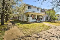 Charming Craftsman Home in Downtown Bartlesville! Hotels near Phillips Petroleum Company Museum