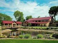 Tall Oaks Resort Các khách sạn ở Mentor