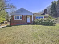 Quaint Creekside Home w/ Spacious Deck & Yard Hotels in Smyth County