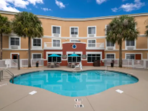 Holiday Inn Express & Suites THE VILLAGES by IHG Hotels in Lake County