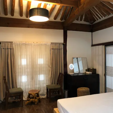 Hanok Stay Chunhwadang