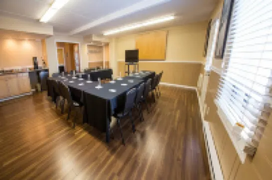 城堡里賈納酒店和套房