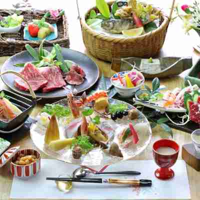 湯の宿 入船 Dining/Meeting Rooms