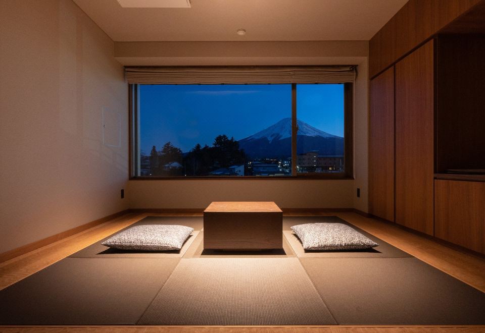 Mt. Fuji View Onsen Ooike Hotel