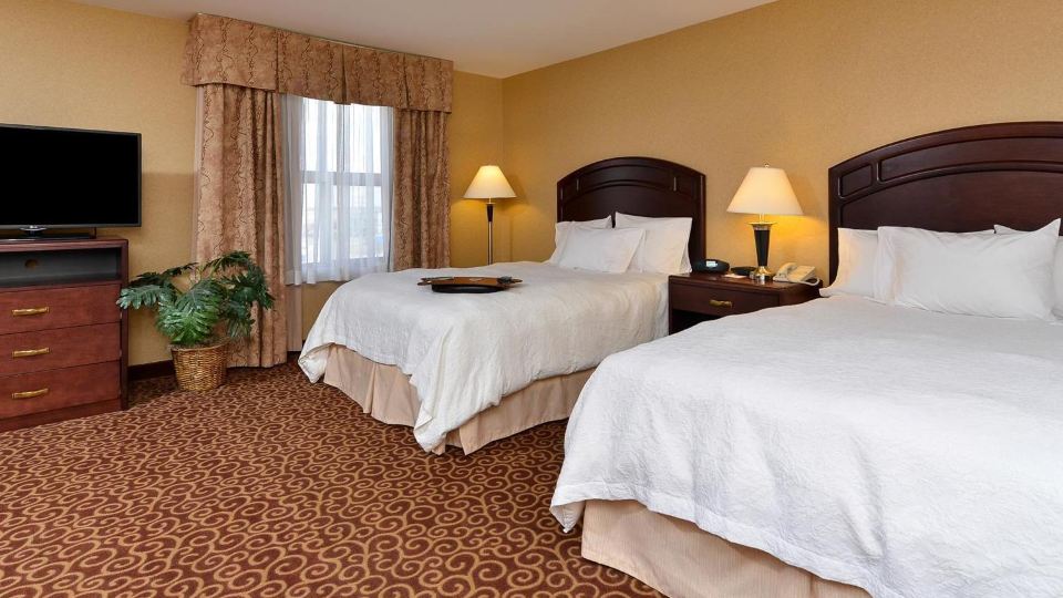 Hampton Inn & Suites by Hilton Edmonton International Airport