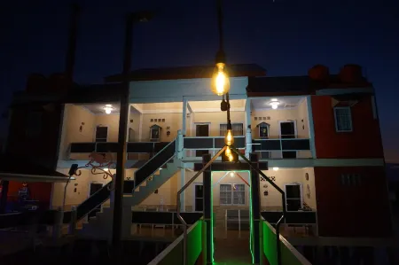 Sunset Curly Bay Hotel & Resort