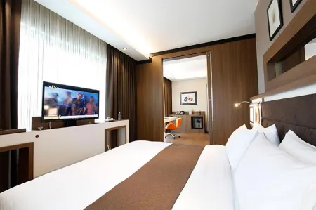 Modernity Hotel