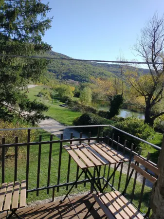 Apartment with Views of the Surrounding Nature
