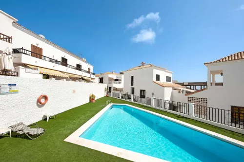 Casa Sarita - Exclusive Retreat in the Sun-Drenched South of Tenerife