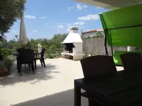 Ilsad Apartments. Apartment with Pool 80 Meters from Sea. Great Location.
