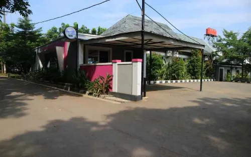 Favorite Guest House Hotels in Cikampek