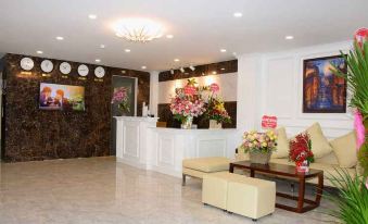 Royal Palms Hotel