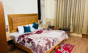 The Kuber Hotel & Restaurant