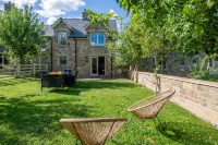 Northern Hideaways Apple Store, Ellingham