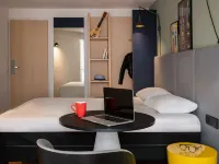 Ibis Cannes Centre Hotels in Канни