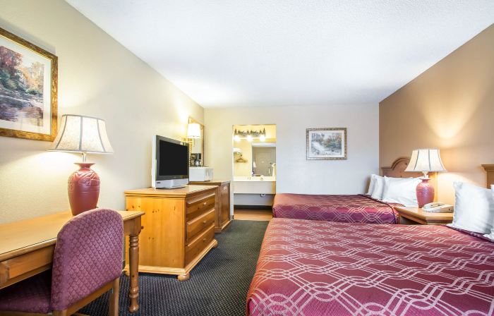 Econo Lodge Springfield I-44