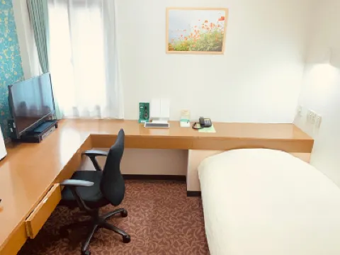 雷鳥商務酒店 鄰近越谷的酒店