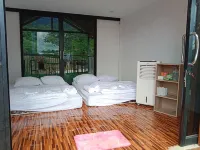 Inphulangka Hotels in Pong