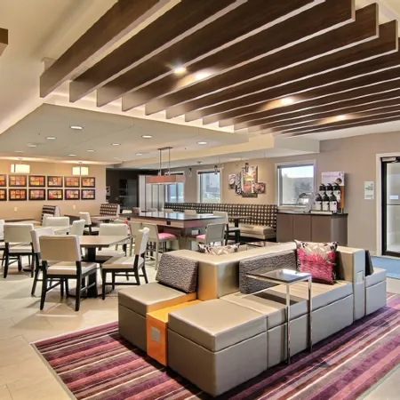 Holiday Inn Express FARGO-WEST ACRES by IHG