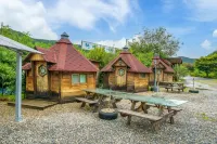 Youngwol Your Castle Bed and Breakfast Hotel di Yeongwol
