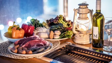 Samcheok Pension Huga Отели рядом с достопримечательностью «Cave Mystery Hall»